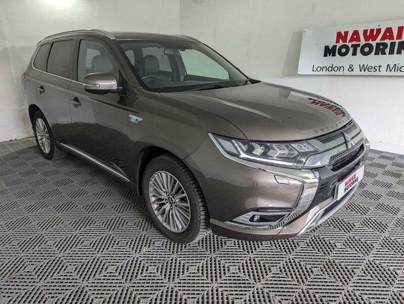 Mitsubishi Outlander 2.4h TwinMotor 4h CVT 4WD